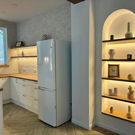 Cecilia Luxury Apartment