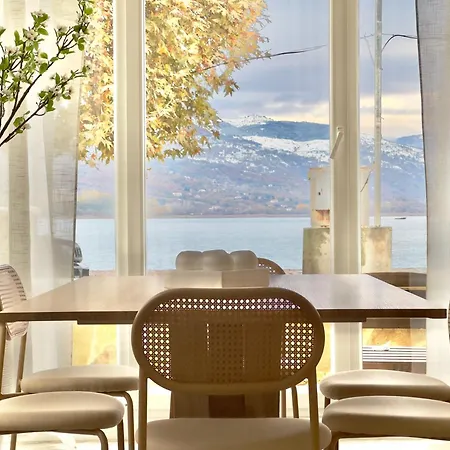 Cecilia Luxury Apartment