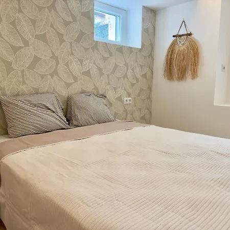 Cecilia Luxury Kastoria