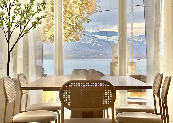 Cecilia Luxury Apartment